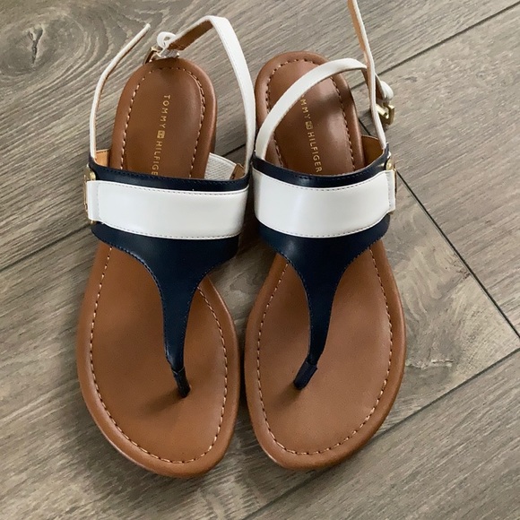 tommy hilfiger keely thong sandals